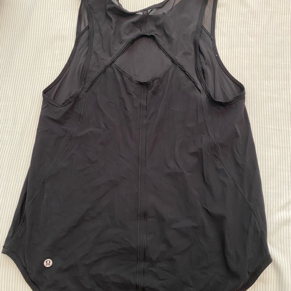 Lululemon muscle tank